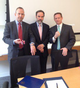 DE - L: Governor Jack Markell, Joel Feldman and Lt. Governor Matt Denn sporting EndDD wristbands